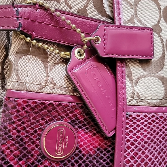 Coach signature Python Stripe Raspberry Tote - Picture 4 of 10